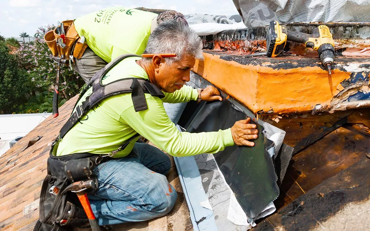 Emergency Commercial Roof Repair in Victorville, CA